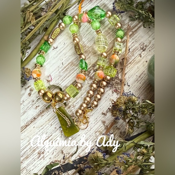 Alquimia Green and Gold Beaded Necklace - Picture 1 of 2
